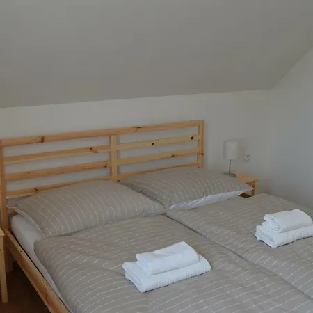 Apartmany Revi Hlohovec Exterior photo