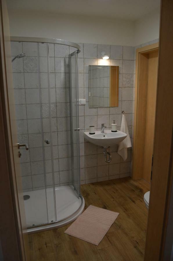 Revi Apartment *